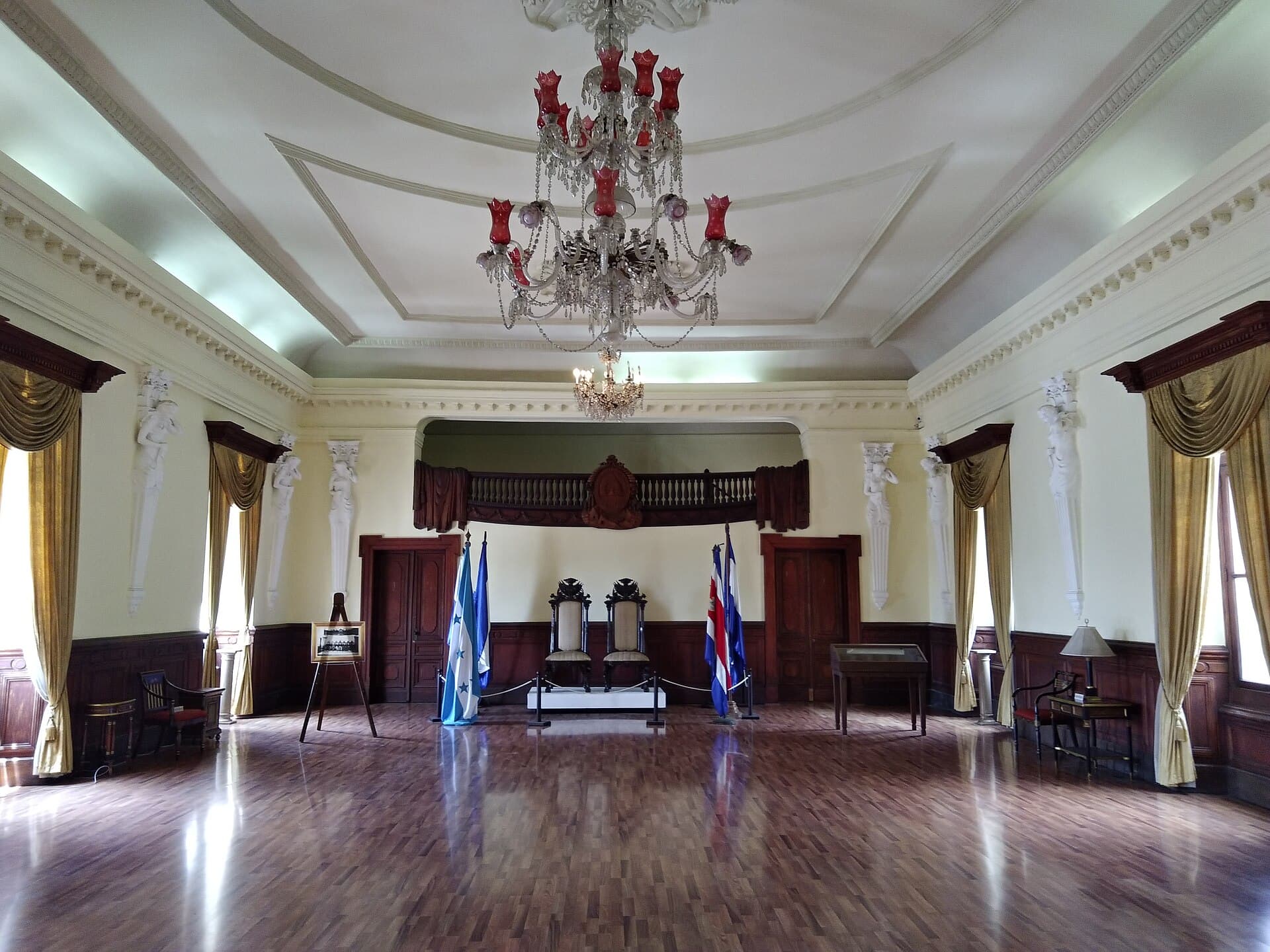 Fachada de la Antigua Casa Presidencial