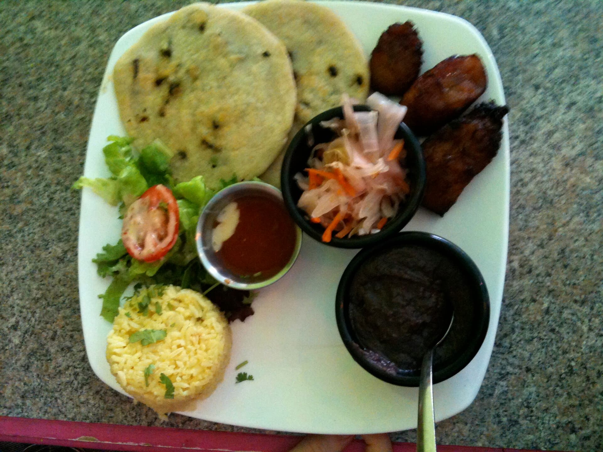 Imagen de muestra de un lugar como Pupusas Gril