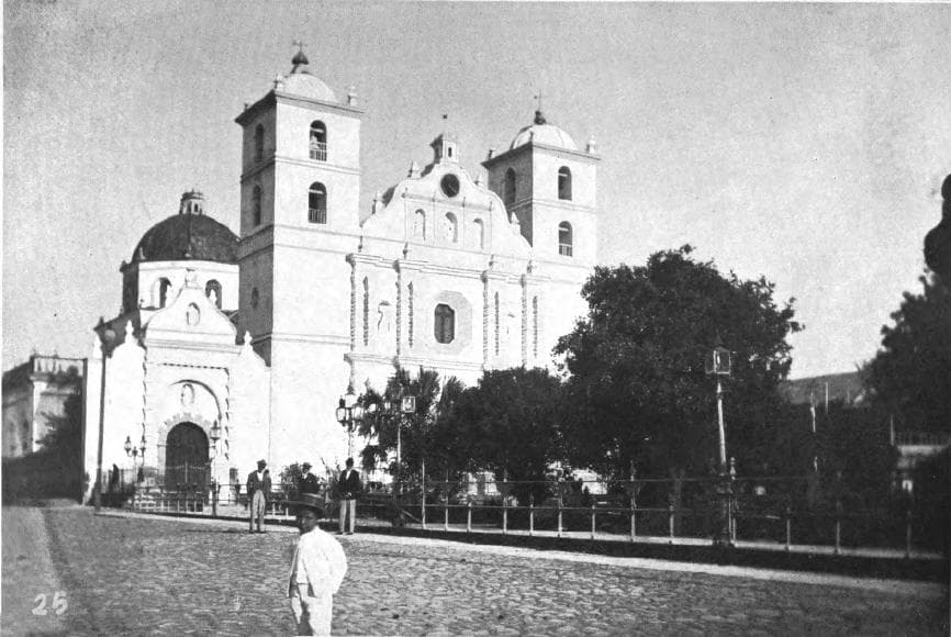 La catedral de Tegucigalpa en una fotografía histórica